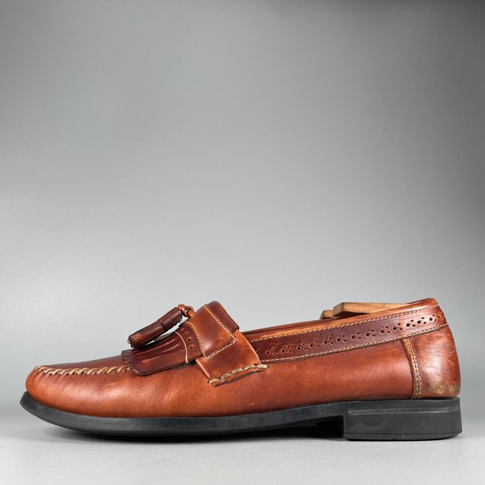 G.H. Bass & Co. Men's 9.5M Brown Leather Slip On Tassel Kilt Loafers Dress Shoes
